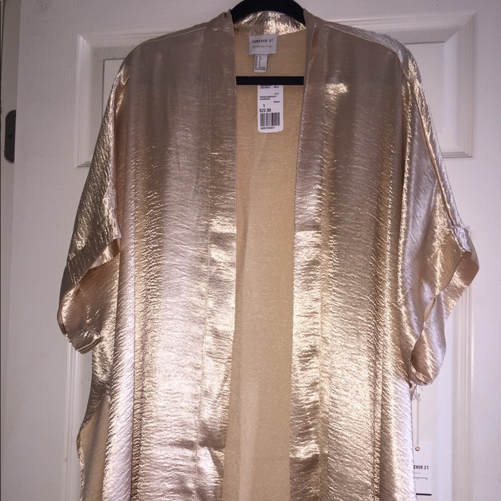 Forever 21 cream Kimono NWT